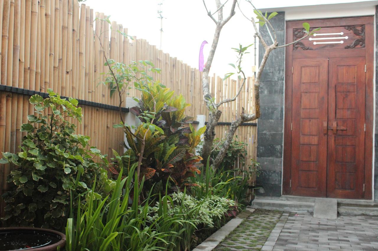The Wayang Homestay Джокьякарта Экстерьер фото